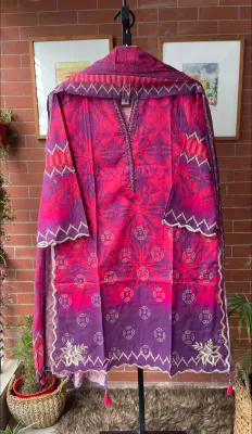 Pakistani Sadabahar Printed Cutwork Stitched 3Pcs _ Magenta 