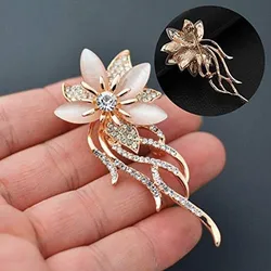 Fashionable Opal Stone Flower Brooch Pin