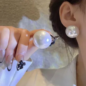 Women Fashion Simple White Pearl Stud Earring