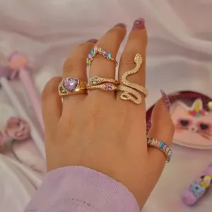 Luxury Crystal Stone Snake Decor Fashion Ring Set (5 pcs)