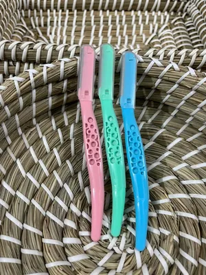  FACIAL/EYEBROW REZOR (1 PC)