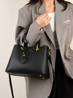 Elegant large-capacity shoulder bags 
