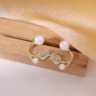 Crystal Tulip Flower Pearl Stud Earrings 