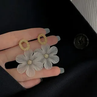 Rhinestone Ball Petals Flower Earrings