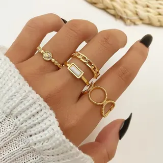 4 pcs Circle Design Golden Finger Ring Set 