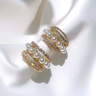 Stylish Geometric C Shape White Pearl Earring