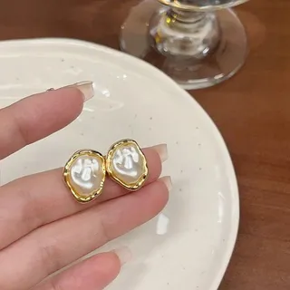 Inlaid Rhinestone Shiny Pearl Earrings 