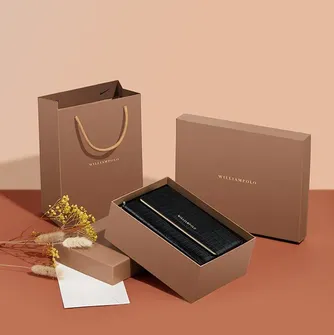 Refined Black Femme Purse