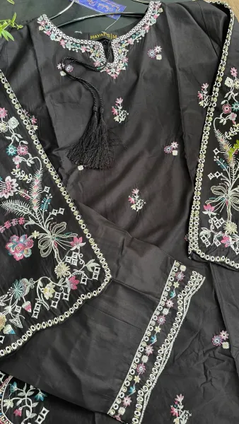 Original Pakistani Hayat’s Cotton Embroidered Stitched Coord Set _ Black