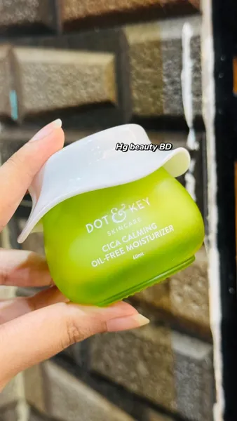 Dot and Key Cica + Niacinamide Oil Free Moisturizer 60ml