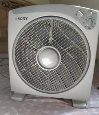 Box Fan Lahore / Sony