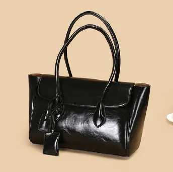Single Shoulder Handbag