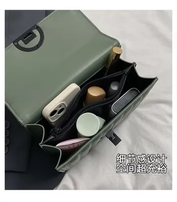 COLOR BLOCK STYLE HANDBAG