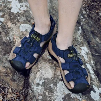 REEF RUNNERS SUMMER SANDALS 