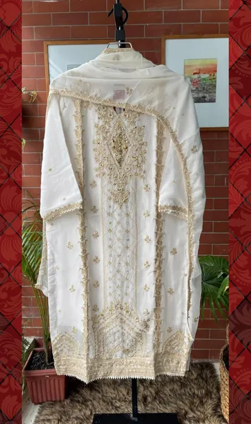 Pakistani Chiffon Stitched 2 Pcs _ Off White 