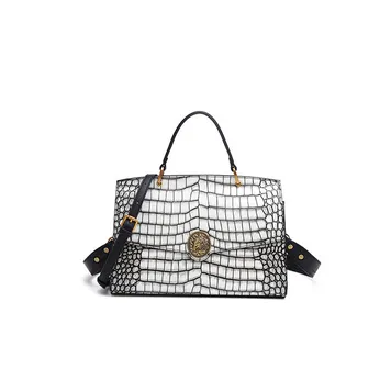 Divine Bellezza Women’s Handbag