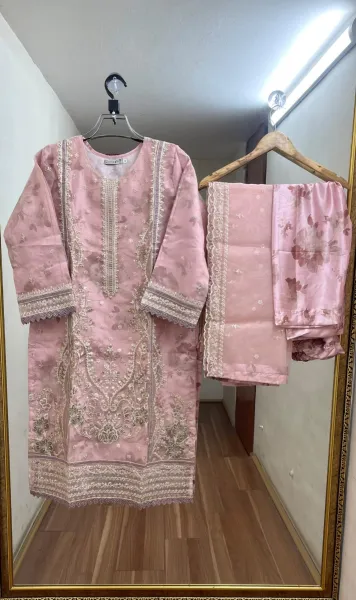Pakistani Original Schick Dr. Haris Luxury Organza Stitched 3Pcs _ Pink 
