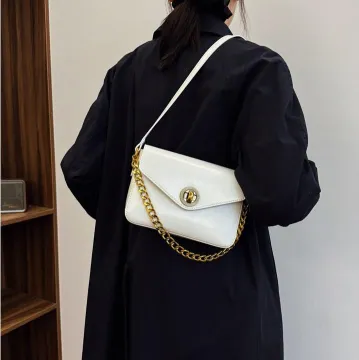 SOFT LEATHER LOOK SLING BAG