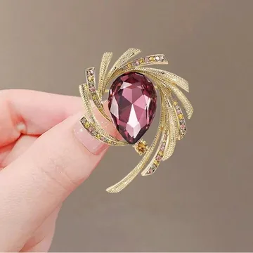 Spiral Shaped Hijab Brooch / Pin