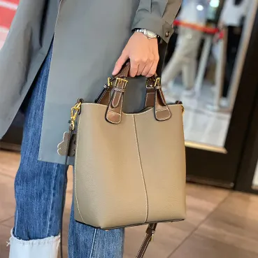 GENUINE LEATHER WOMEN'S COMMUTING HANDBAG 8138Kh