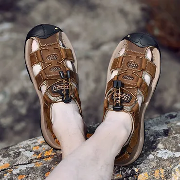 REEF RUNNERS SUMMER SANDALS 