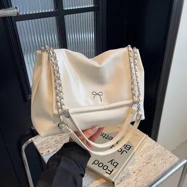 URBAN STYLE SLING BAG