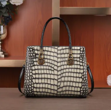 Classic Chic Elegant Handbag Style