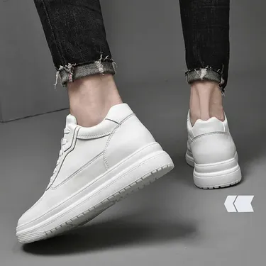 Metro Trekker Casual Shoe