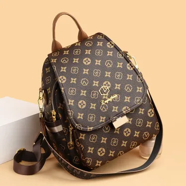 Everyday Chic Trendy Handbag Design