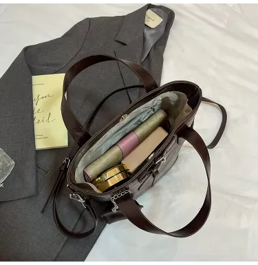 HANDBAG FOR NIGHT OUT