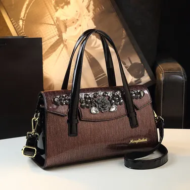 Heavy-duty embroidered diamond bag 