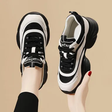 BREEZY BLISS WOMEN’S CASUAL SHOE