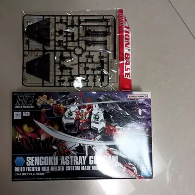 HGBF 1/144 Sengoku Astray Gundam