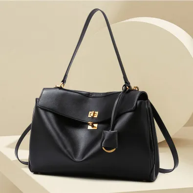 Pure Elegance Leather Carry Bag