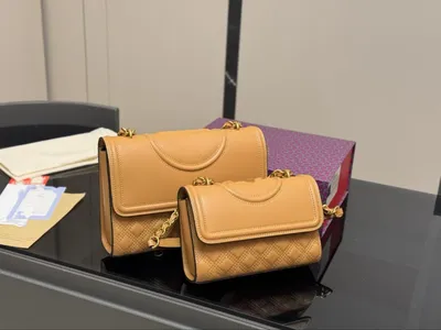 World Top Brand Crossbody Purse