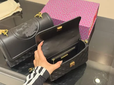 World Top Brand Crossbody Purse