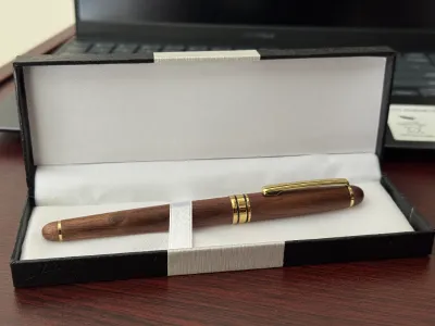 Retro Ink Pen – Classic & Elegant