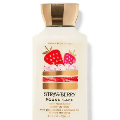 STRAWBERRY POUND CAKE