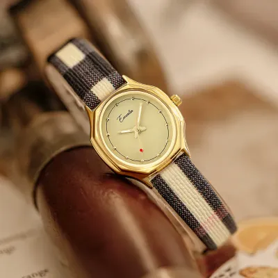 Eavanlin Retro Watch