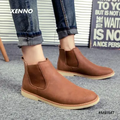 BROWN FLAMINGO