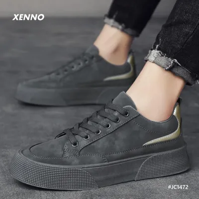 Men Lace Up Sporty Sneakers