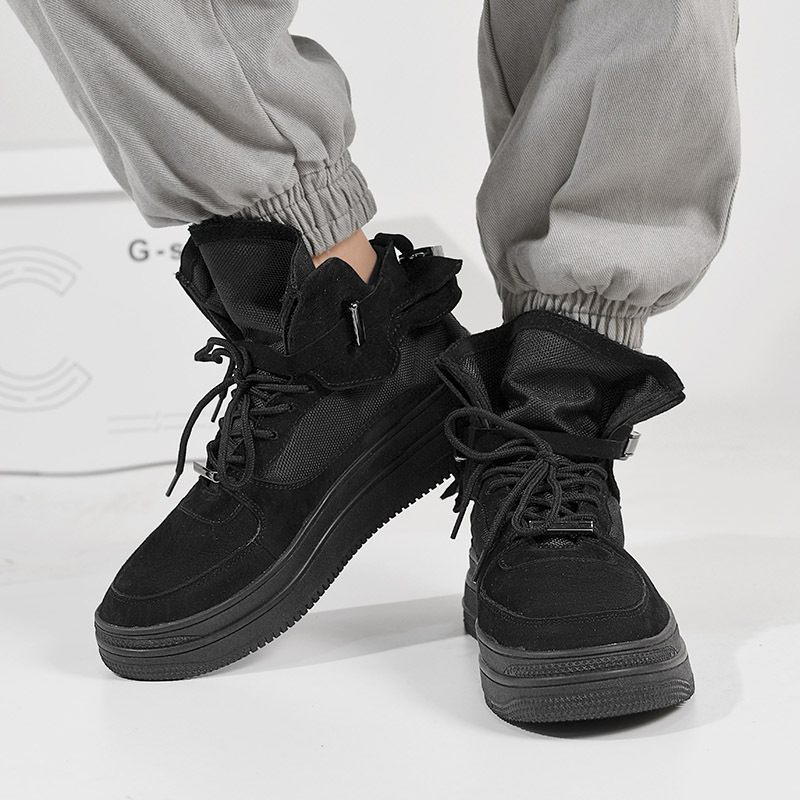 HIGH TOP ANTI SKID OUTDOOR PREMIUM SHOES