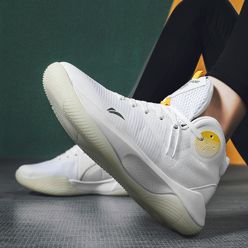 SPORTS BREATHABLE BASKETBALL BOOTS