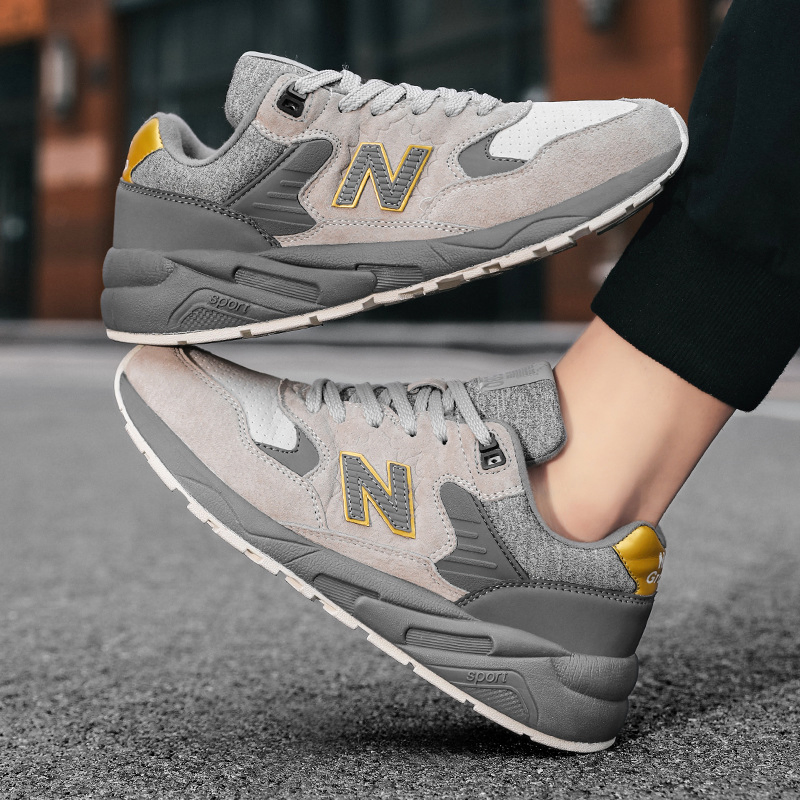 HIGH QUALITY BREATHABLE SPORTS CASUAL SHOES