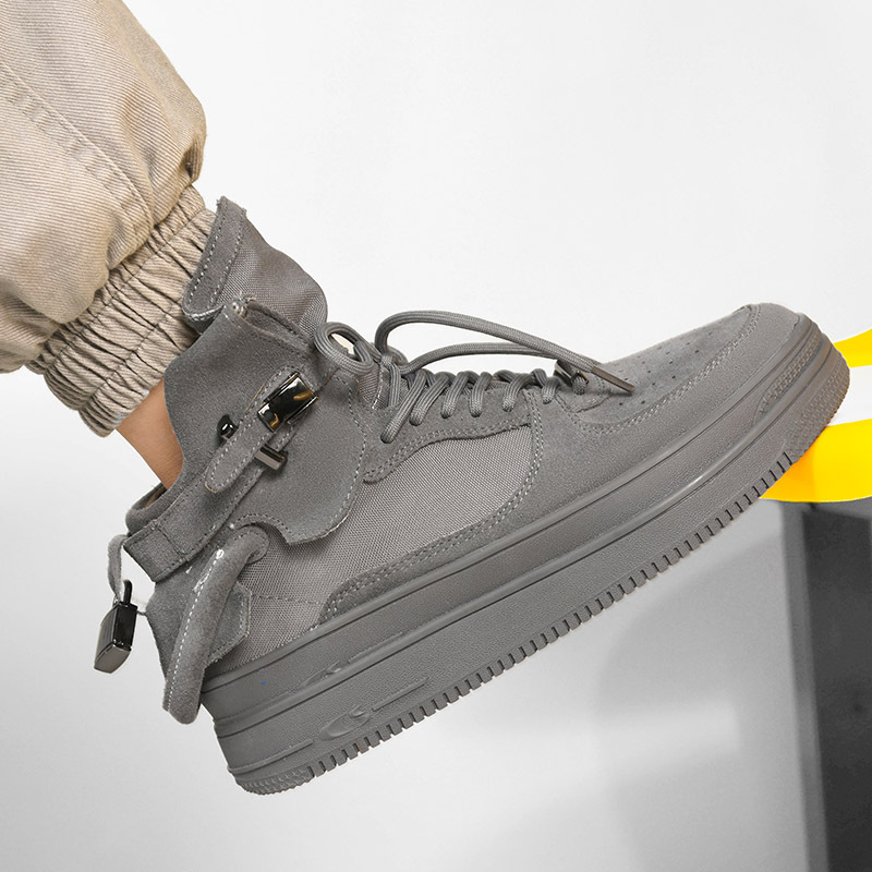 HIGH TOP ANTI SKID OUTDOOR PREMIUM SHOES