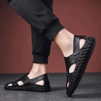 OFF BEAT Black Wings Sandals