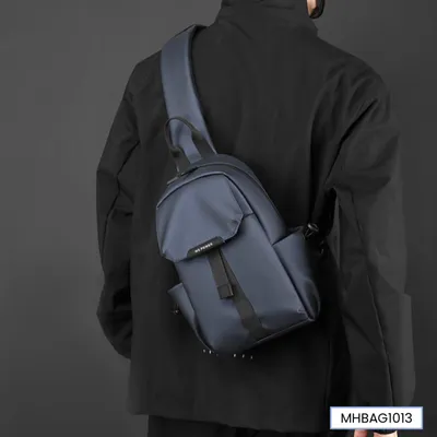 EDHE WALKER CHEST BAG