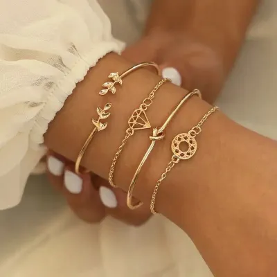 4 Pcs Leaf Round Geometric Bracelet Set 