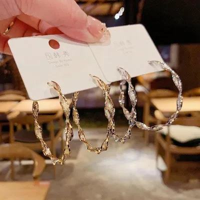 New Twisted Geometric Hoop Earrings