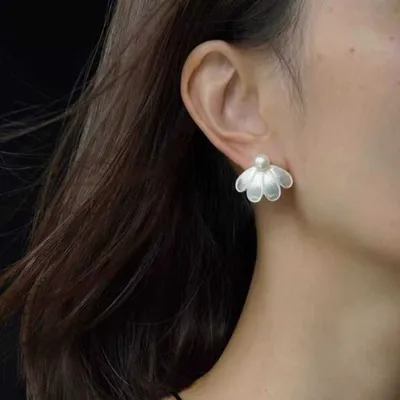 Pearl Silver Flower Stud Earrings